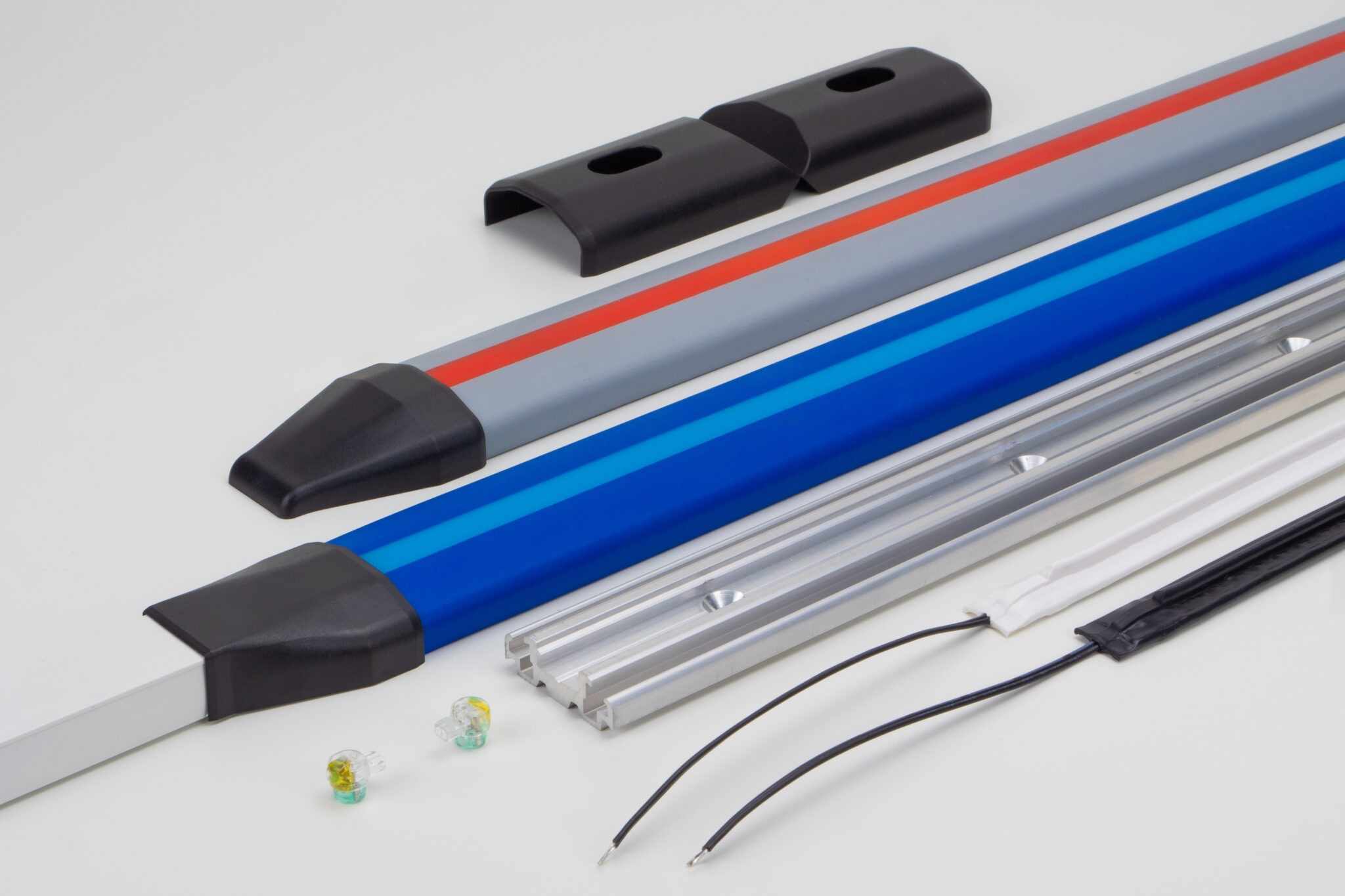 Hoyles Dado Panic Strip 1000mm Grey and Red Includes Black End Caps