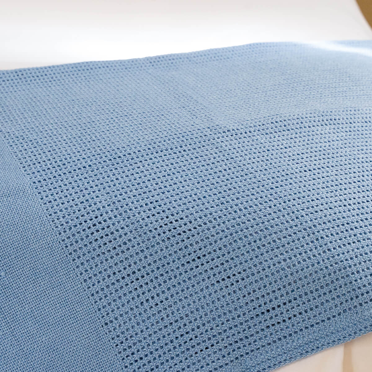 Flame-Retardant Cellular Polyester Blanket - BK250165210